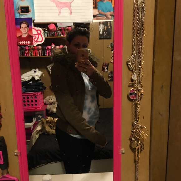 Hollister jacket - Picture 2 of 7